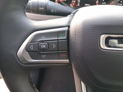 Used 2023 Jeep Compass Limited image 18