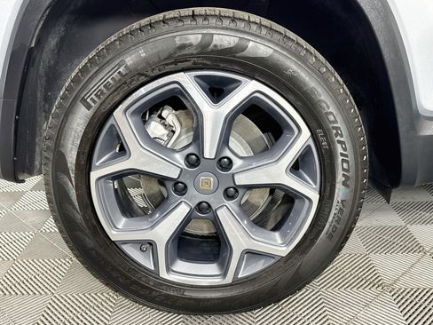 Used 2024 Rivian R1S Adventure AWD/4WD image 29