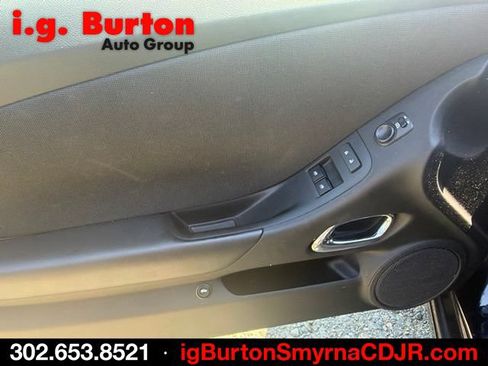 Used 2014 Chevrolet Camaro LT RWD image 7