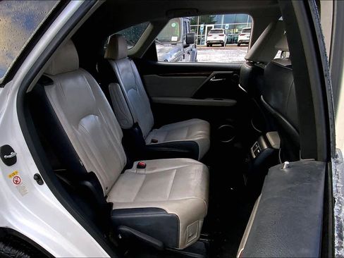 Used 2019 Lexus RX 350L w/ Premium Package image 19