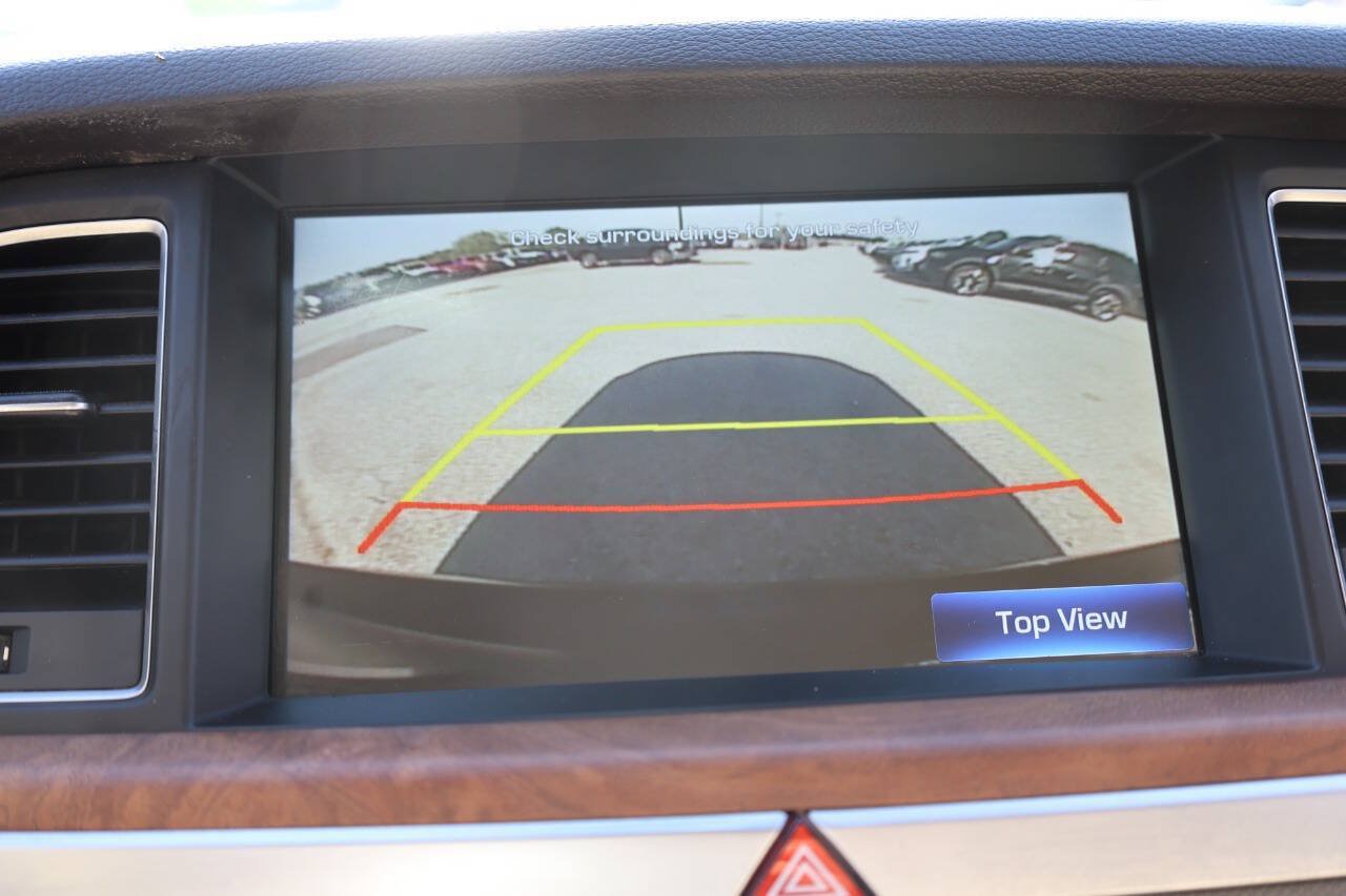 Used 2015 Hyundai Genesis 5.0 w/ Option Group 05 RWD image 23