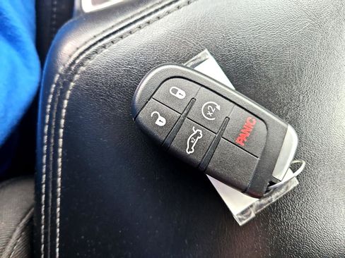 Used 2021 Dodge Challenger SXT image 24