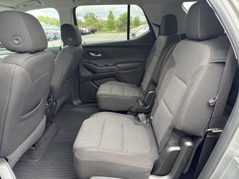 Used 2019 Chevrolet Traverse LT FWD image 18