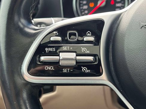Used 2019 Mercedes-Benz E 300 image 28