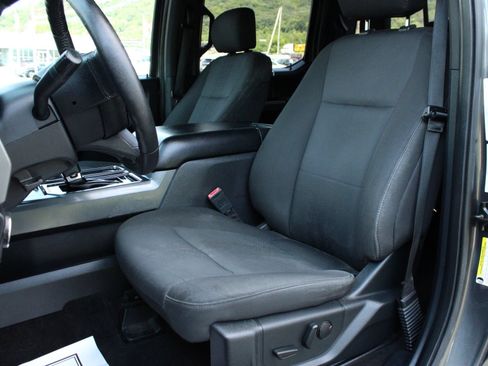 Used 2019 Ford F150 XLT w/ Equipment Group 302A Luxury AWD/4WD image 17