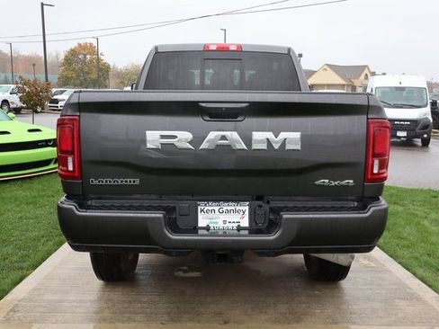 Used 2025 RAM 2500 Laramie image 37