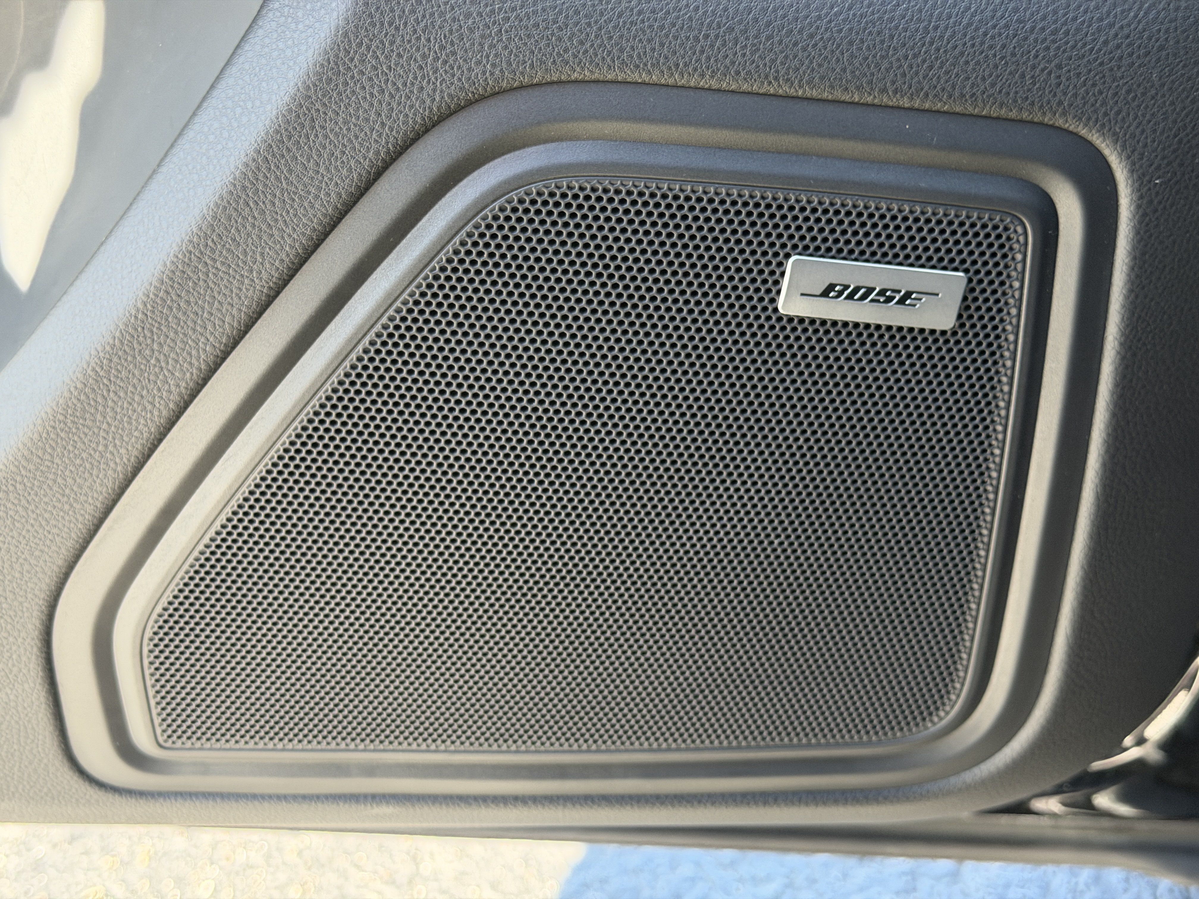 Certified 2026 Porsche Macan AWD/4WD image 22