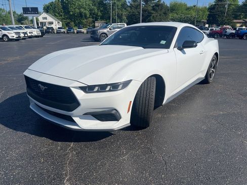 Used 2024 Ford Mustang Premium RWD image 6