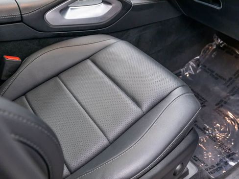 Used 2022 Mercedes-Benz GLE 350 4MATIC w/ Premium Package image 43