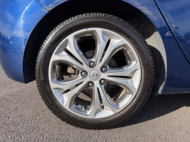 Used 2013 Hyundai Elantra GT w/ Style Pkg FWD image 8