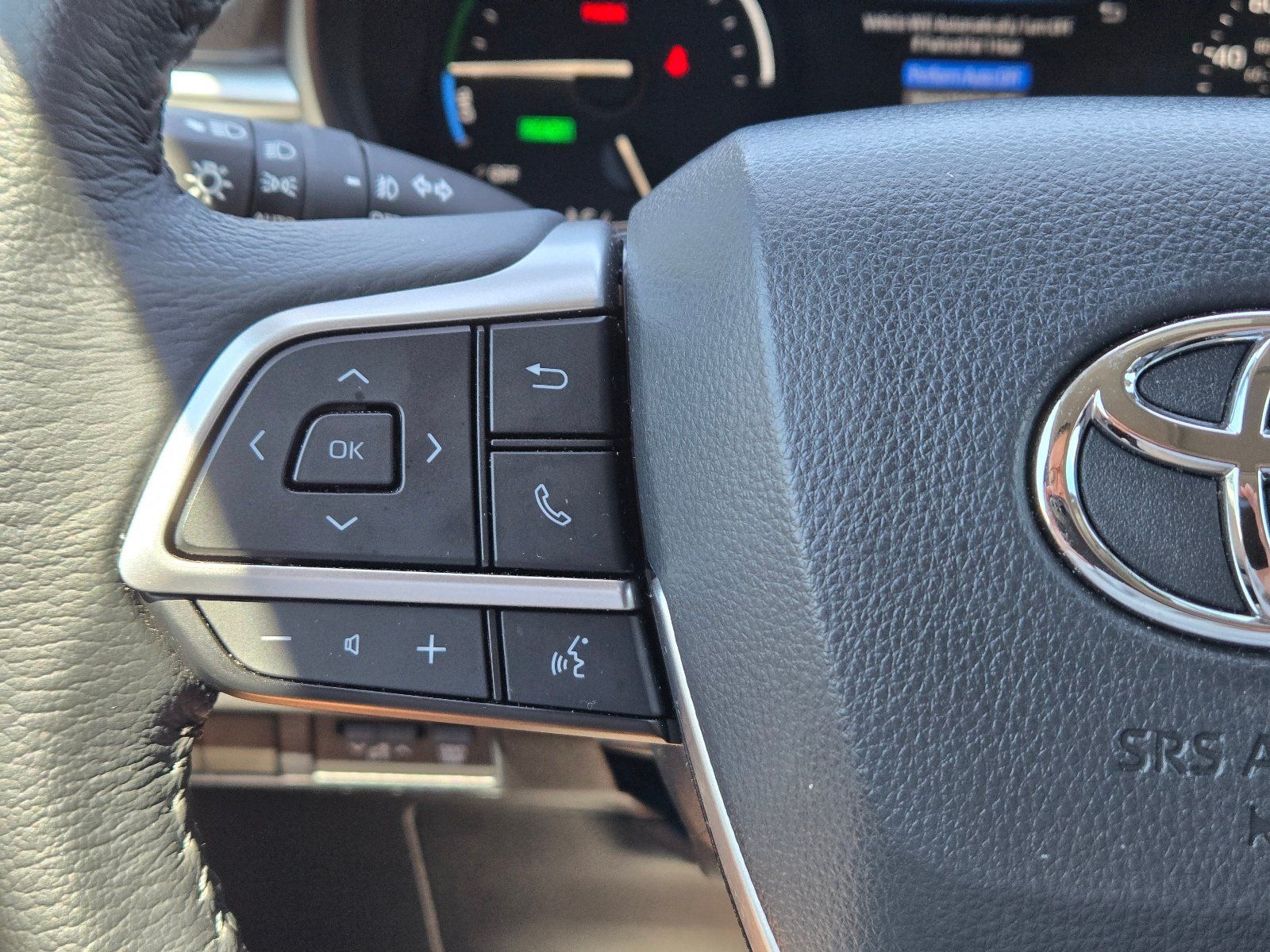 Used 2026 Toyota Sienna XLE FWD image 22