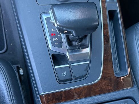 Used 2018 Audi Q5 2.0T Premium image 18