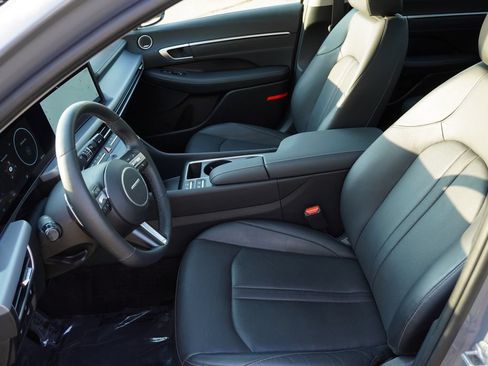 Used 2024 Hyundai Sonata Limited FWD image 15