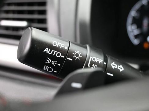 Used 2025 Honda Odyssey Sport-L image 23