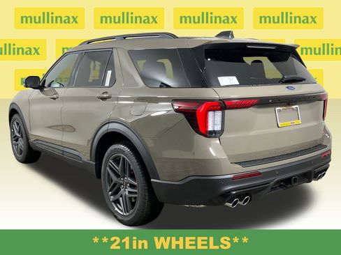 New 2026 Ford Explorer ST w/ Sun And Sound Package image 10