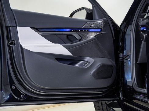 Used 2025 BMW M5 Touring w/ M Driver's Package image 33