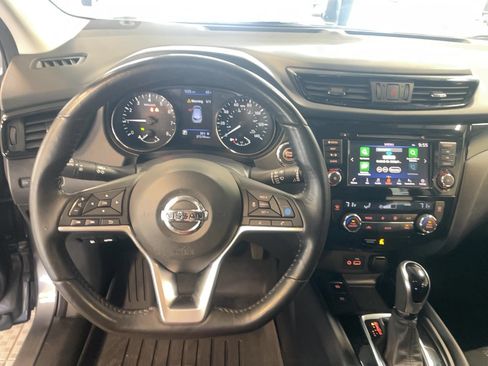 Used 2019 Nissan Rogue Sport SV w/ Technology Package image 16