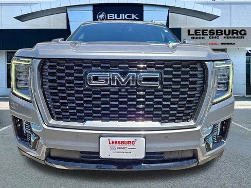 Used 2023 GMC Yukon Denali AWD/4WD image 2