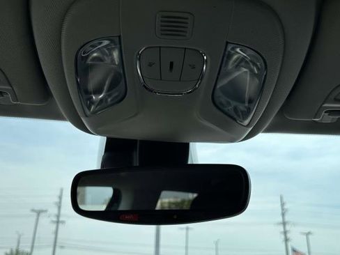 Certified 2022 Jeep Compass Latitude image 33