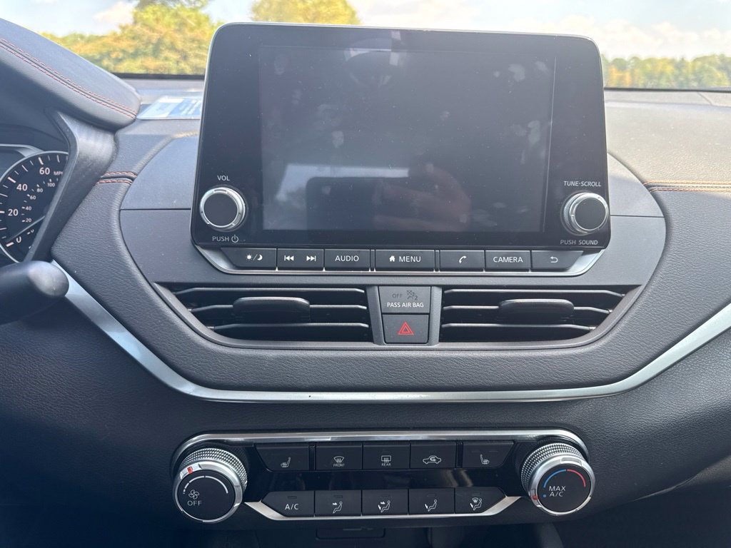 Used 2021 Nissan Altima 2.5 SR w/ SR Premium Package FWD image 19