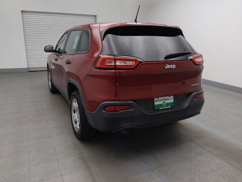 Used 2017 Jeep Cherokee Sport FWD image 6