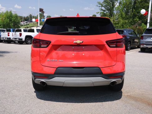Used 2025 Chevrolet Blazer LT AWD/4WD image 4