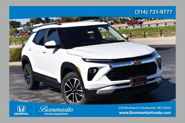 Used 2025 Chevrolet TrailBlazer LT AWD/4WD image 1