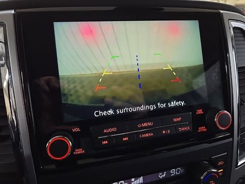 Used 2021 Nissan Titan SV w/ SV Convenience Package image 23