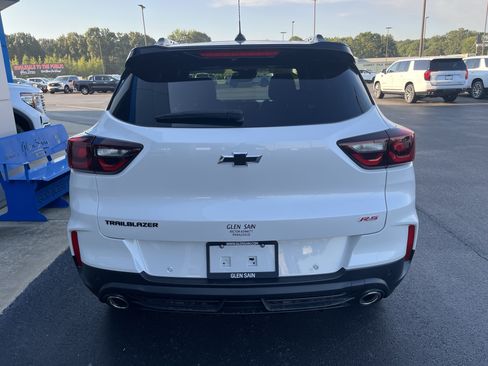 Used 2025 Chevrolet TrailBlazer RS w/ Convenience Package FWD image 7