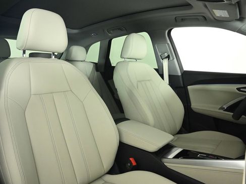 New 2025 Audi Q5 Premium image 15