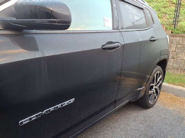 Used 2024 Jeep Compass Limited w/ Elite Group AWD/4WD image 5