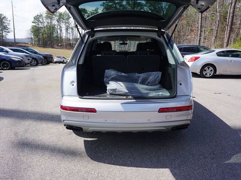 Used 2017 Audi Q7 3.0T Prestige image 16