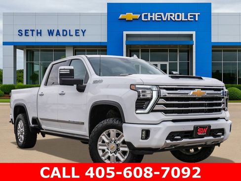 Certified 2025 Chevrolet Silverado 2500 High Country w/ High Country Premium Package AWD/4WD image 1
