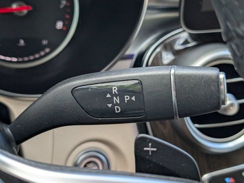 Certified 2020 Mercedes-Benz GLC 300 4MATIC image 21