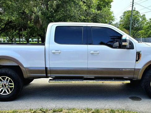 Used 2019 Ford F250 Lariat w/ Lariat Value Package AWD/4WD image 10
