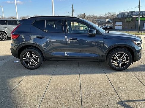 New 2026 Volvo XC40 B5 Core image 7