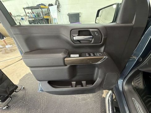 Certified 2020 Chevrolet Silverado 1500 LT w/ All-Star Edition AWD/4WD image 21