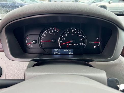Used 2009 Cadillac DTS w/ Sun And Navigation Package FWD image 16