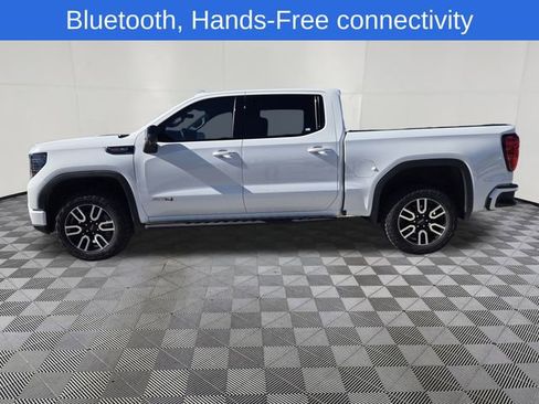Used 2024 GMC Sierra 1500 AT4 w/ Technology Package image 4