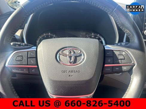 Certified 2021 Toyota Highlander XLE image 11