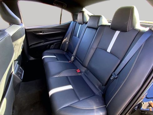 Used 2025 Toyota Camry SE FWD image 21