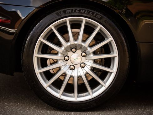 Used 2007 Aston Martin DB9 Volante RWD image 31