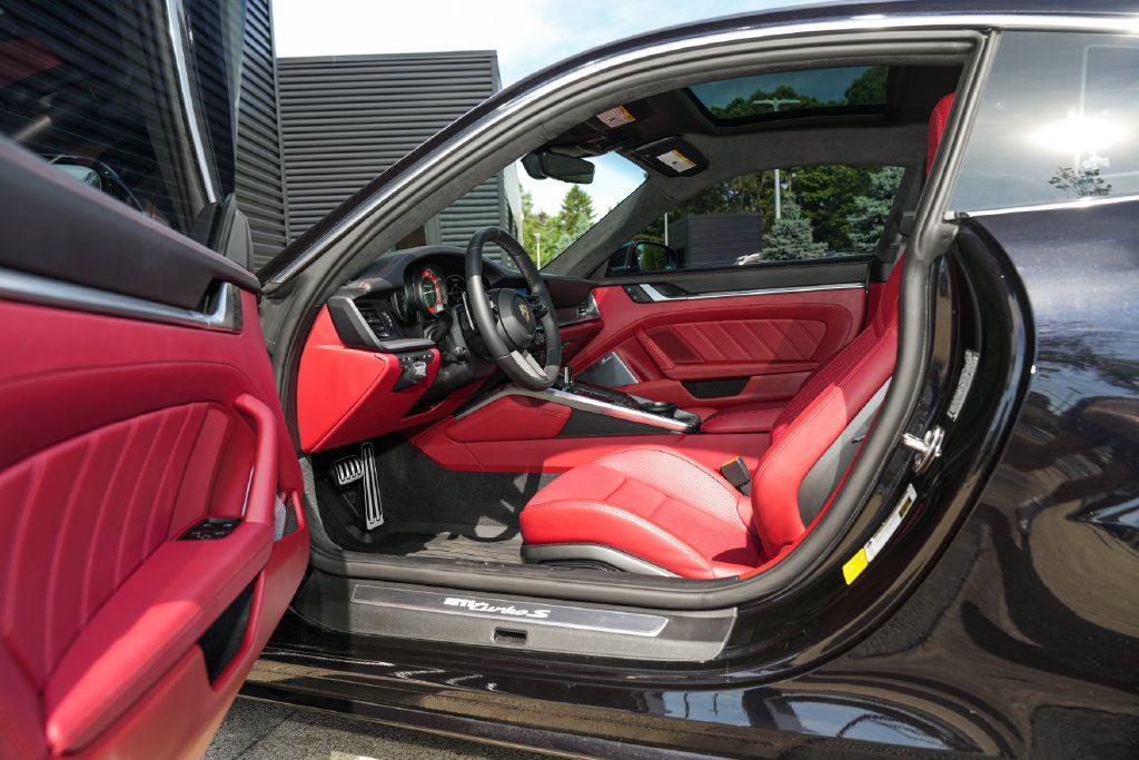 Certified 2023 Porsche 911 Turbo S AWD/4WD image 19