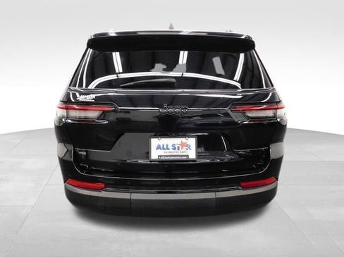 Used 2022 Jeep Grand Cherokee L Laredo image 9