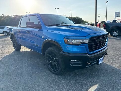 New 2026 RAM 1500 Laramie AWD/4WD image 7