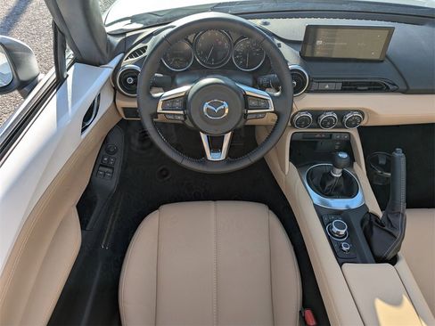 Used 2025 MAZDA MX-5 Miata Grand Touring image 14