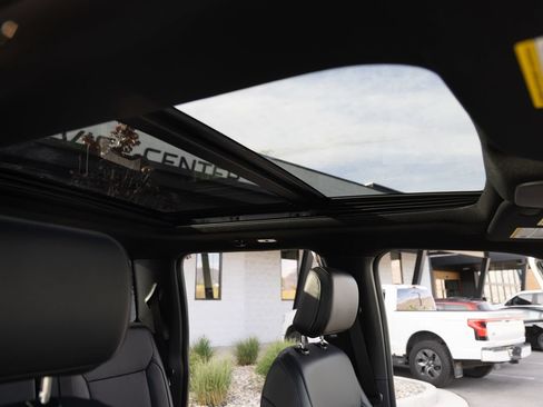 Used 2025 Ford F150 Lariat AWD/4WD image 34
