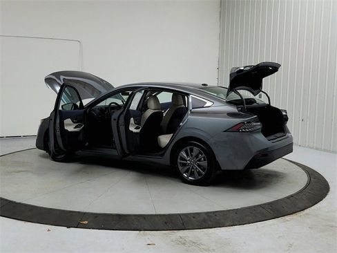 New 2026 Nissan Sentra SL w/ Floor Mat Package image 13