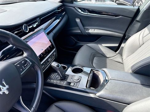 Used 2022 Maserati Quattroporte GT image 26