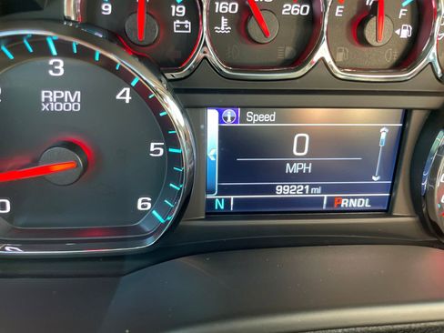 Used 2019 GMC Yukon SLT image 15